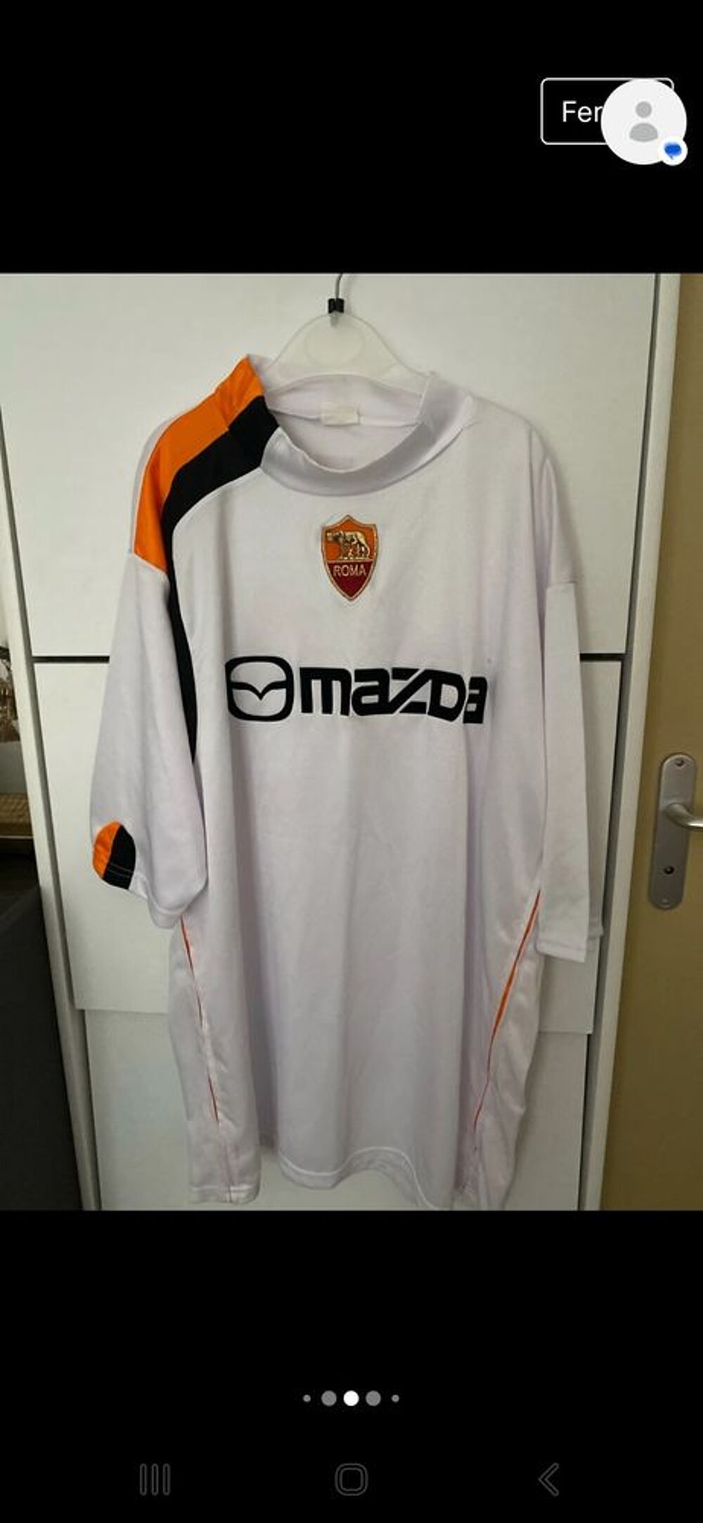 MAILLOT DE FOOTBALL VINTAGE. 
Vêtements