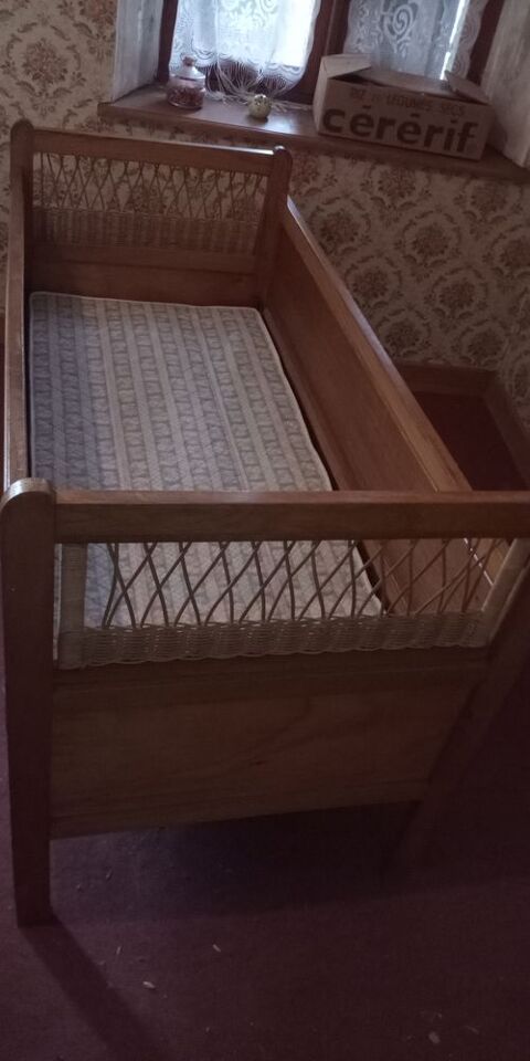 Lit enfant 40 Saulxures-sur-Moselotte (88)