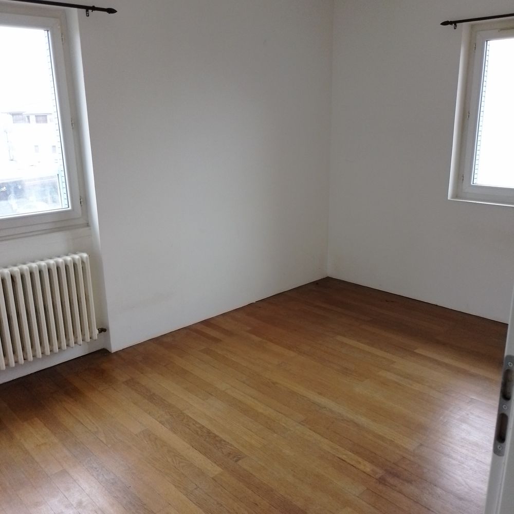 Location Appartement appartement 4 pièces 2 eme étage Montrevel-en-bresse