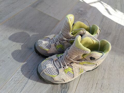 Chaussures de marche femme 25 Melun (77)