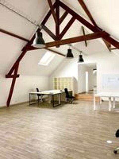   CAËSTRE – 330 m² DE LOCAUX PROFESSIONNELS À FORT POTENTIEL ! 