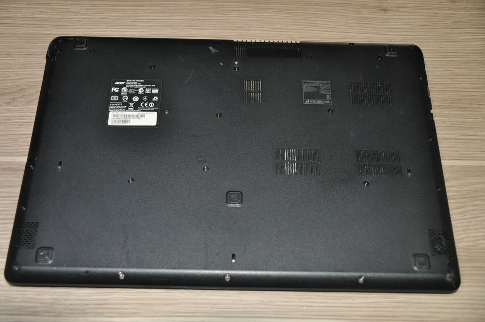 Acer Aspire E5-721 de 17,3 pouces Matériel informatique