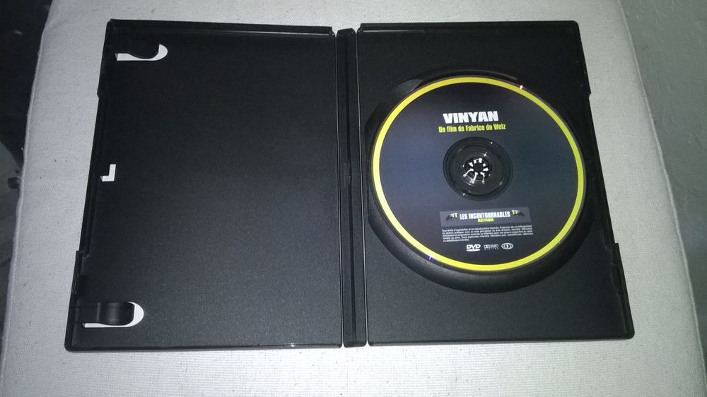 DVD Vinyan
B&eacute;art, Emmanuelle
2008
Excellent etat
En Fran&ccedil;ais DVD et blu-ray