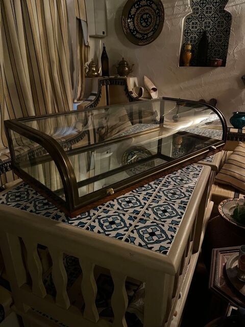Rare vitrine en verre bomb� Art Deco 2450 La Garde (83)