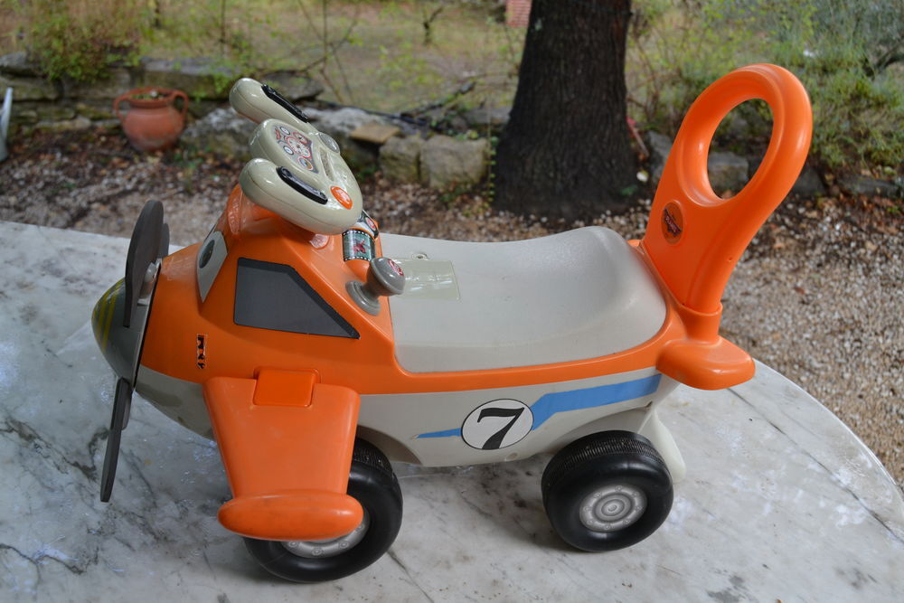 Achetez dusty planes porteur occasion annonce vente Pierrevert