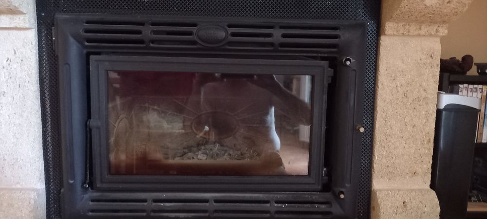 chemin&eacute;e et son insert Bricolage