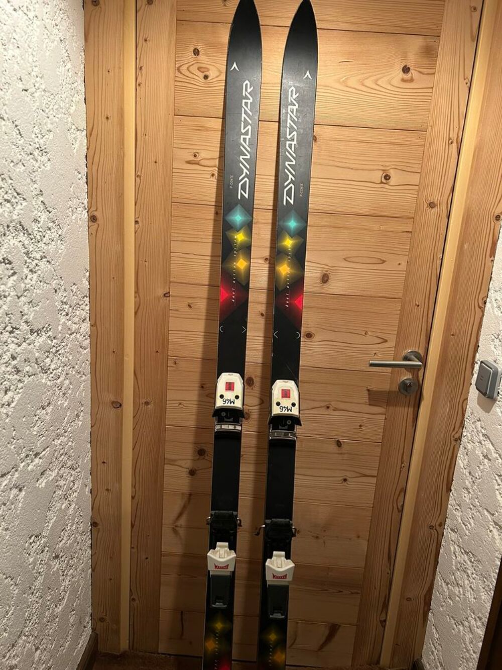 SKIS DYNASTAR haut de gamme Ann&eacute;es 88/90 , modele HZ FUSION Sports