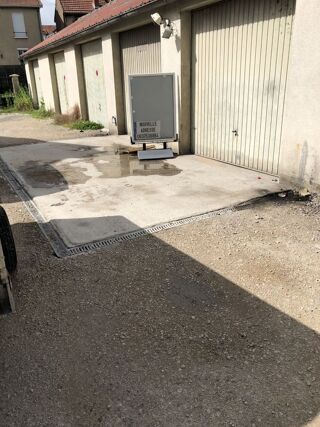  Parking / Garage à louer 19 m²