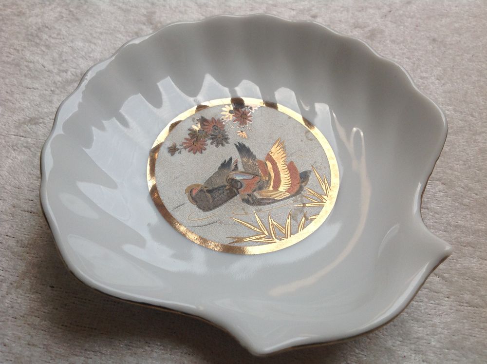 COQUILLE ST JACQUES EN PORCELAINE de CHINE MOTIF CANARDS Env Décoration