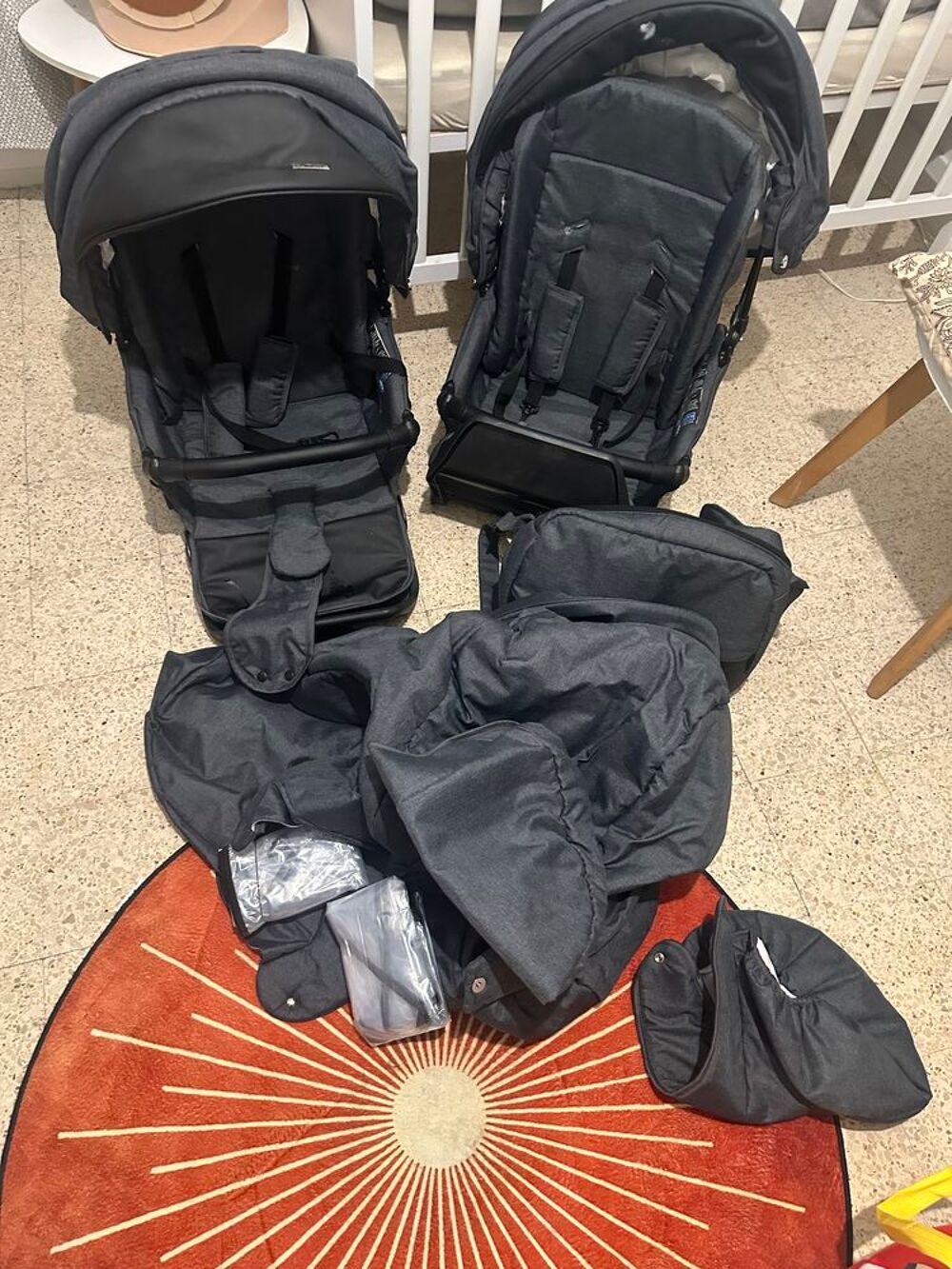 Poussette trio double Pu�riculture