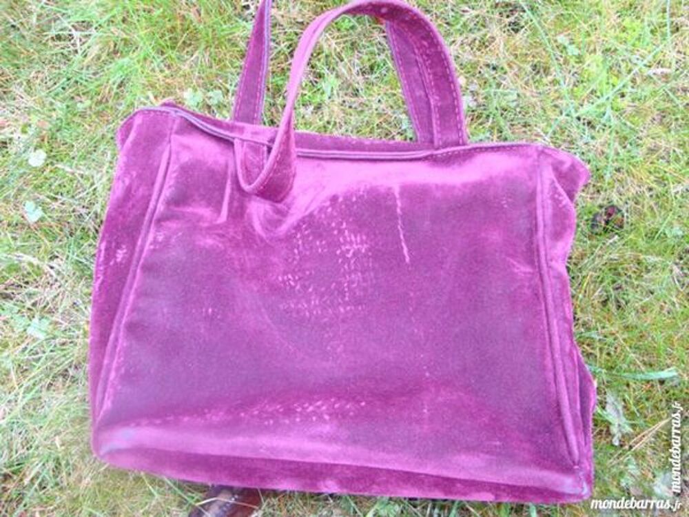 Sac &agrave; main bordeaux fa&ccedil;on daim Maroquinerie