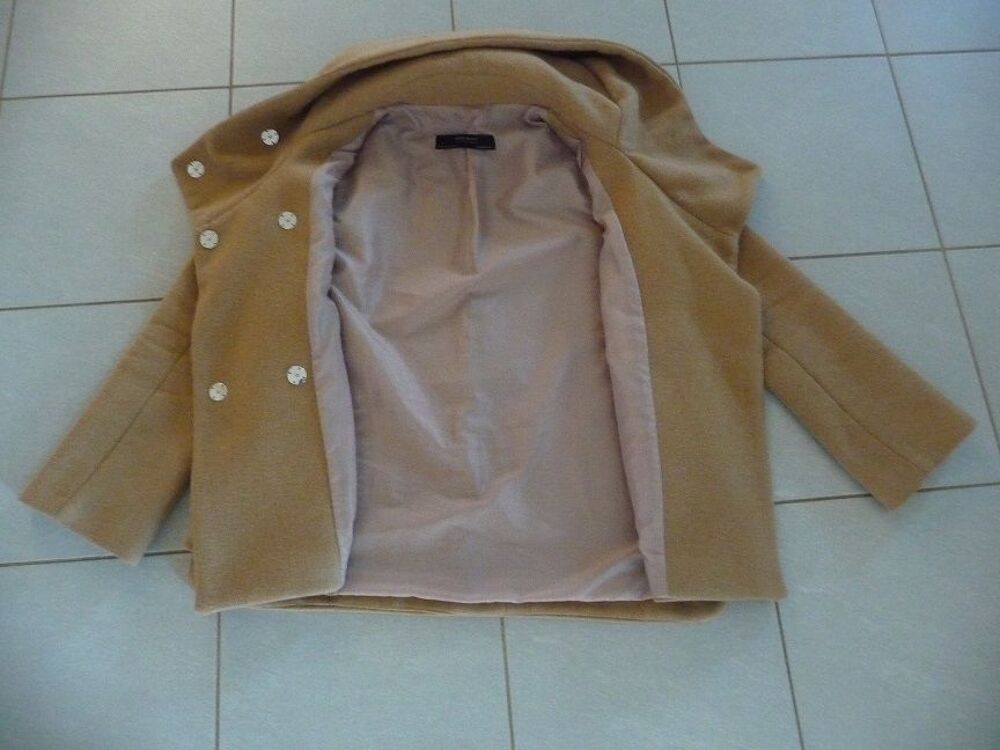 Manteau beige Zara taille 36 Vêtements