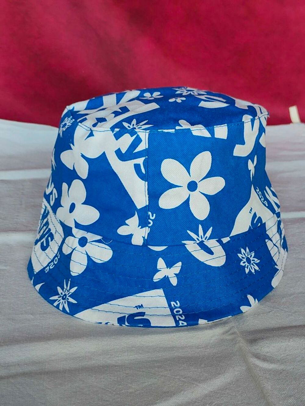 Bob krys neuf ( n&deg;4) Vêtements