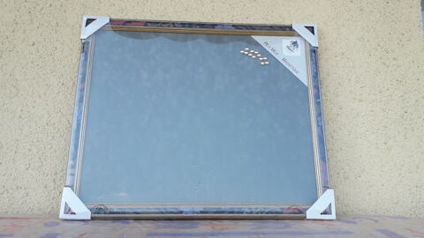 P�le-m�le magn�tique
45 Salon-de-Provence (13)