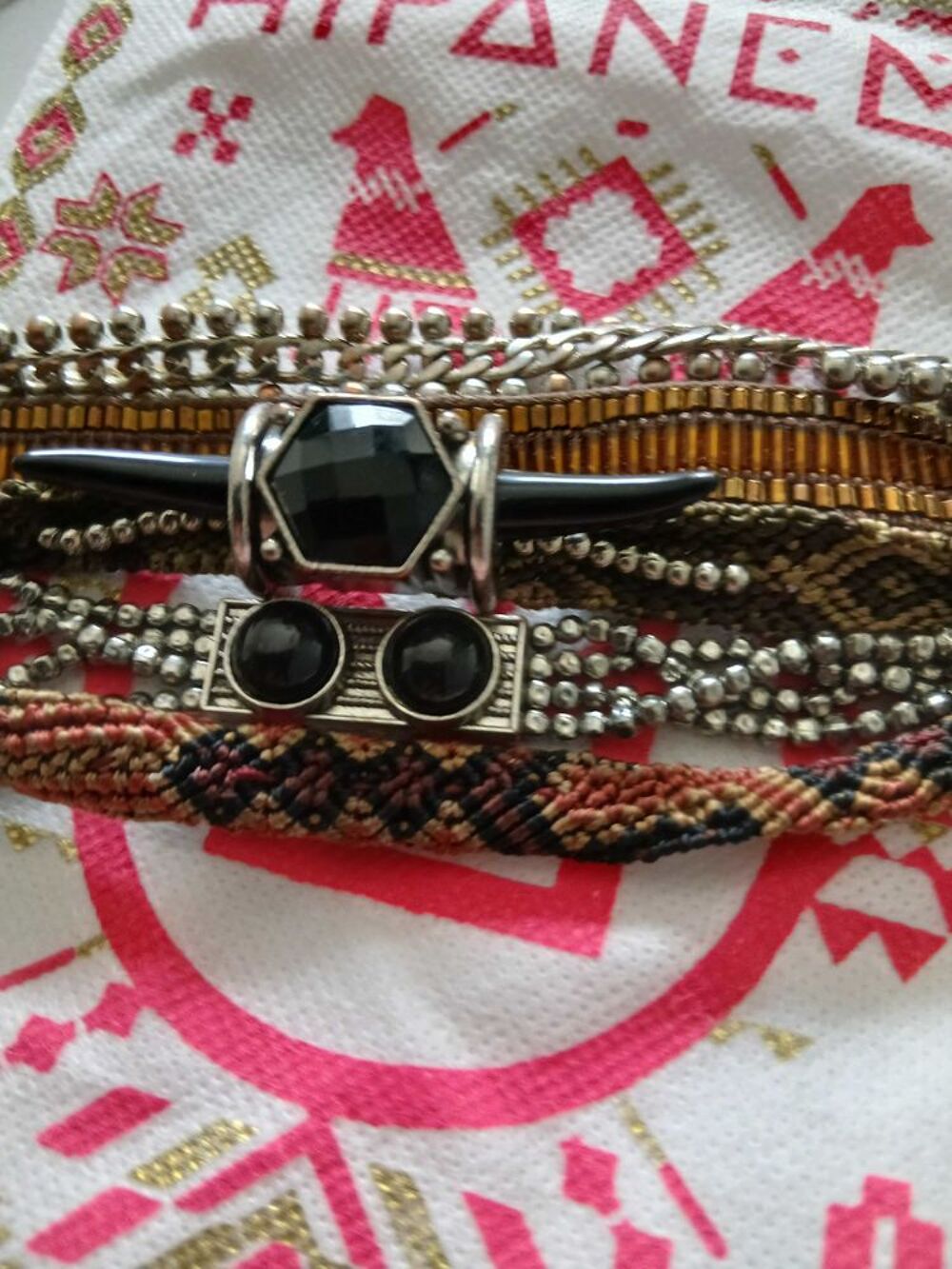 tr&egrave;s beau bracelet hipanema 