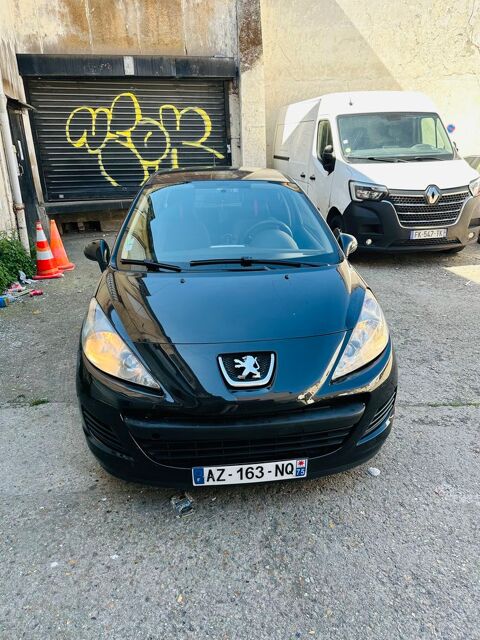 Peugeot 207 ma  , année 2010, en bon é