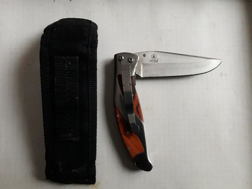lot de 2 couteaux de poche LAGUILOL + un - 