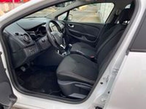 Clio IV dCi 90 eco2 90g Business 2015 occasion 42700 Firminy