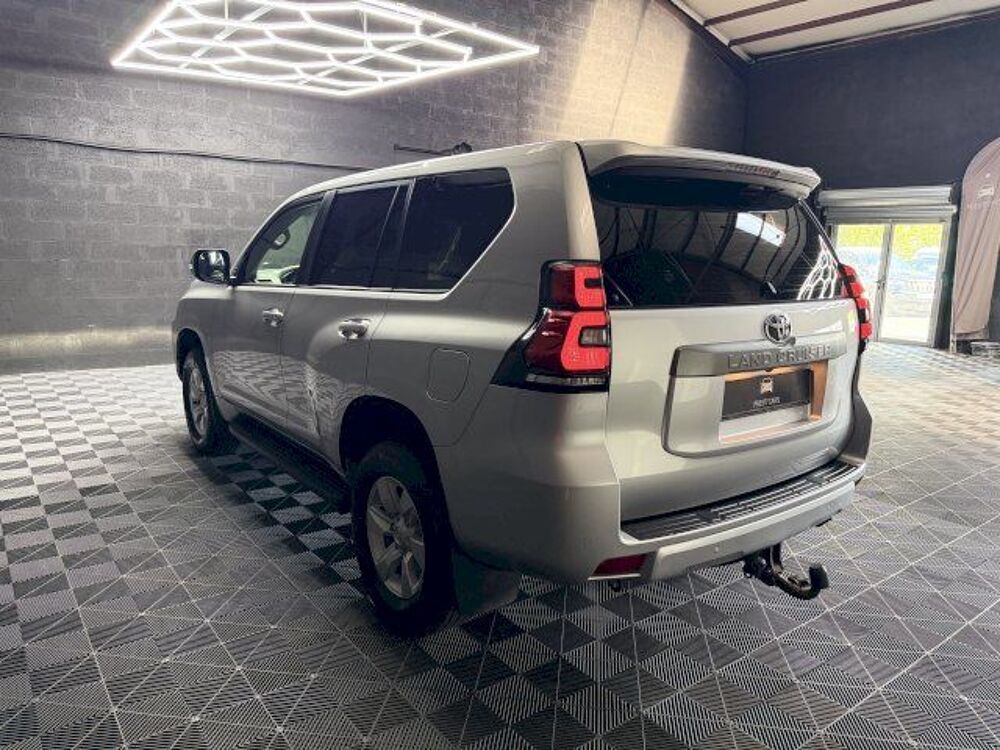 Land Cruiser GDJ 150 177 D-4D Life BVA 5p 2018 occasion 33520 Bruges