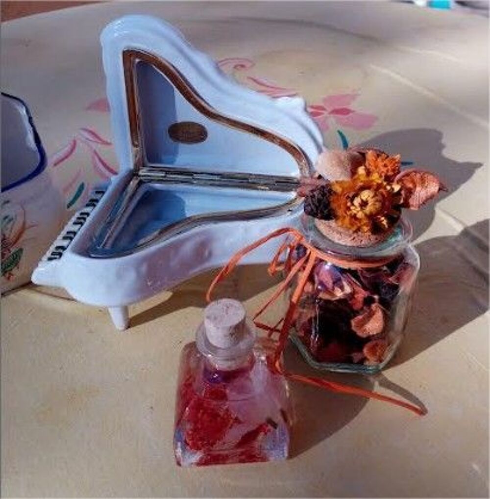 BOITES (petites) A BONBON plus 1 boite miroir gratuite Décoration