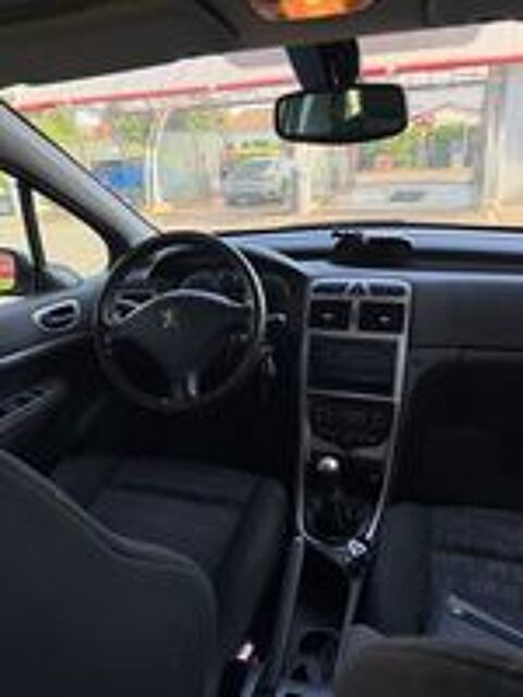 307 2.0i 16V XS 2005 occasion 93330 Neuilly-sur-Marne