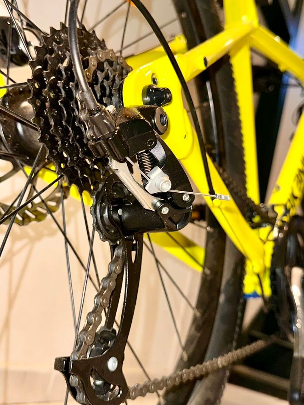 VTT Nakamura Summit700 jaune fluo XL €" excellent &eacute;tat, tr&egrave;s peu roul&eacute; Vélos
