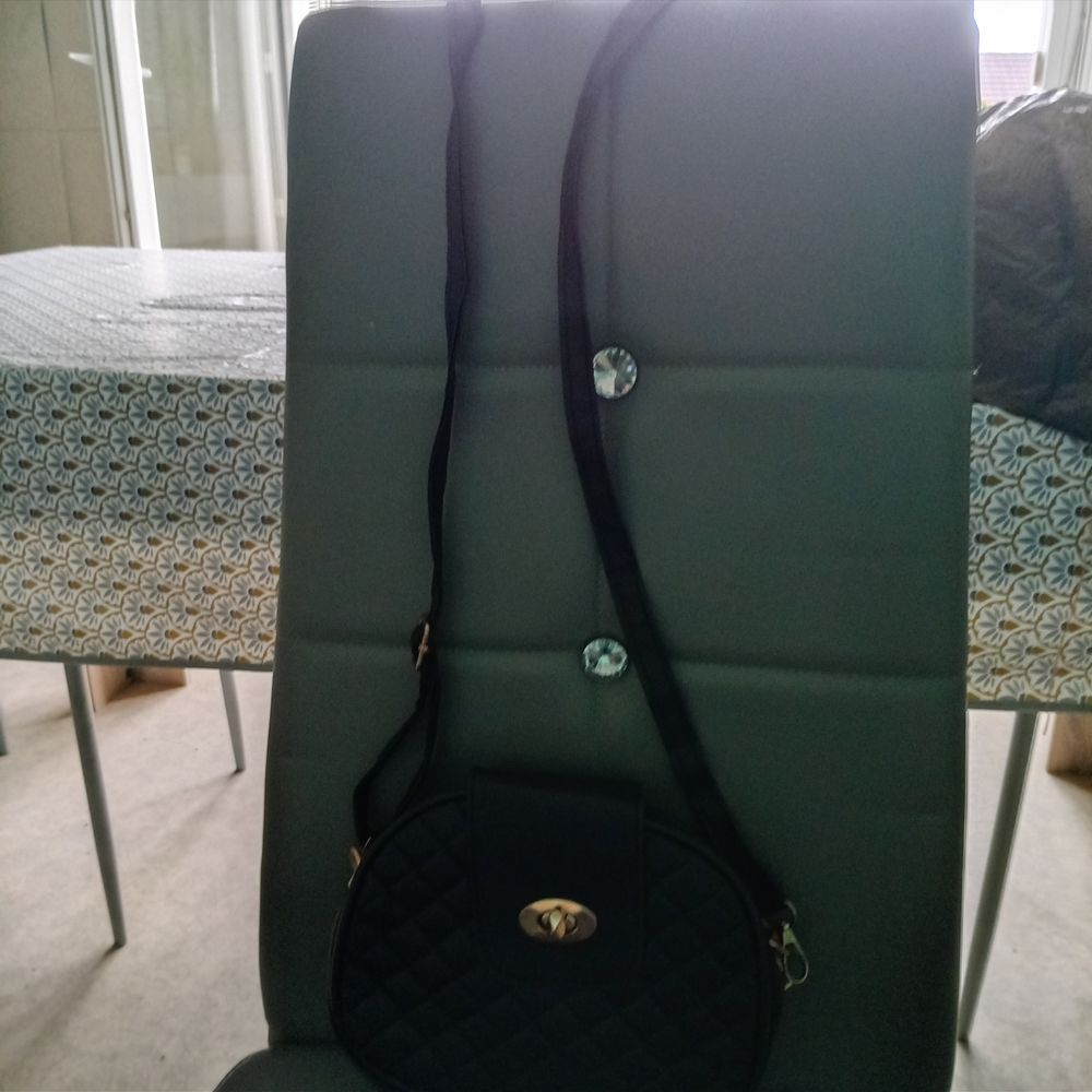 Sac &agrave; main femme en bandouli&egrave;re Maroquinerie