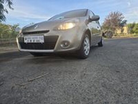 Clio III 1.5 dCi 105 eco2 Dynamique (6 CV) 2009 occasion 31140 Aucamville