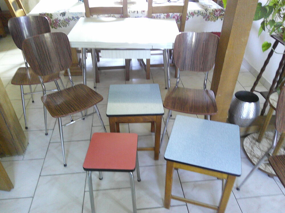 26 chaises de bistrot Meubles