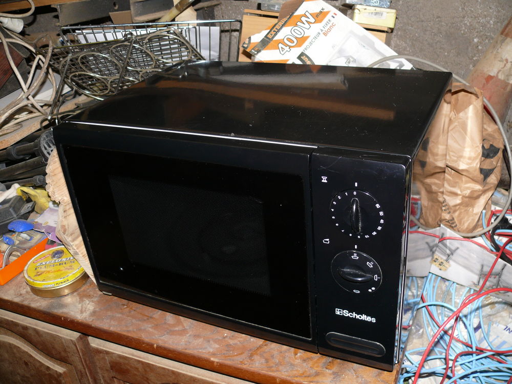 micro-ondes de la marque SCHOLTES Electroménager