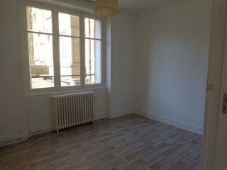  Appartement à louer 2 pièces 45 m²
