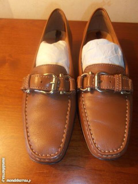 GEOX Femme - Taille 36,5 80 Tours (37)