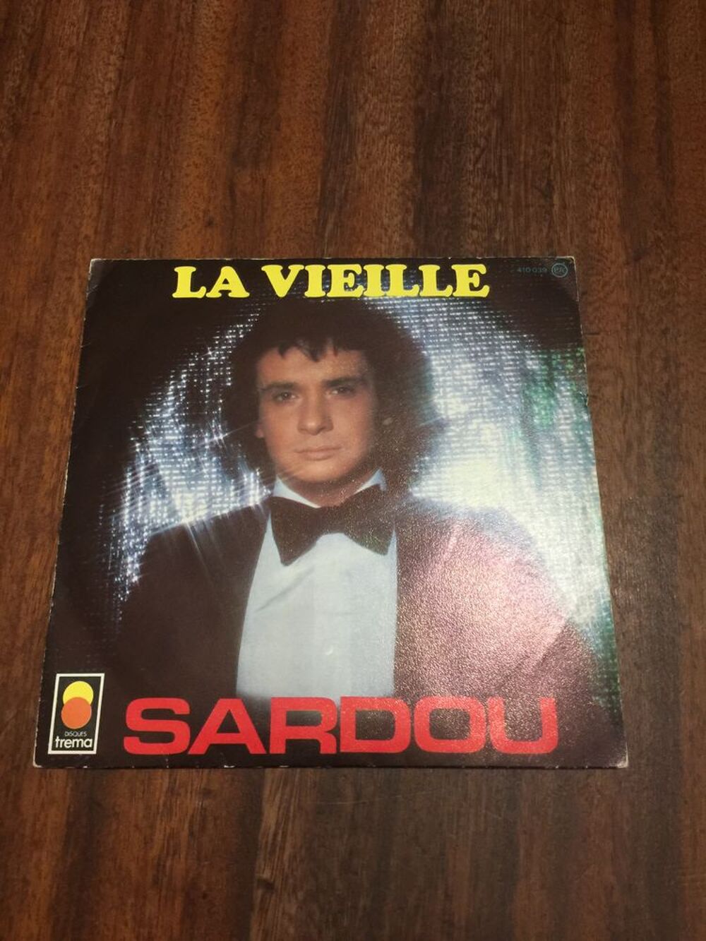 Vinyle 45 tours Michel Sardou &acute;&acute; J? accuse / La vieille &acute;&acute; CD et vinyles