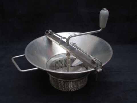 Tellier - Moulin � L�gumes N�5 Inox 140 Cagnes-sur-Mer (06)