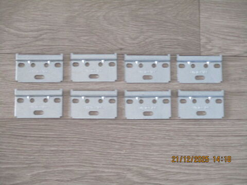 Patte de fixation pour meuble haut 10 Malz�ville (54)