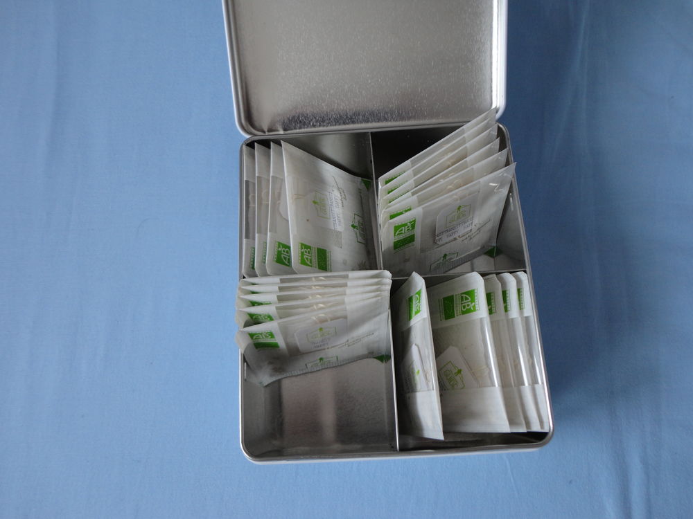 BOITE A INFUSETTES /ou AUTRE neuve Electroménager