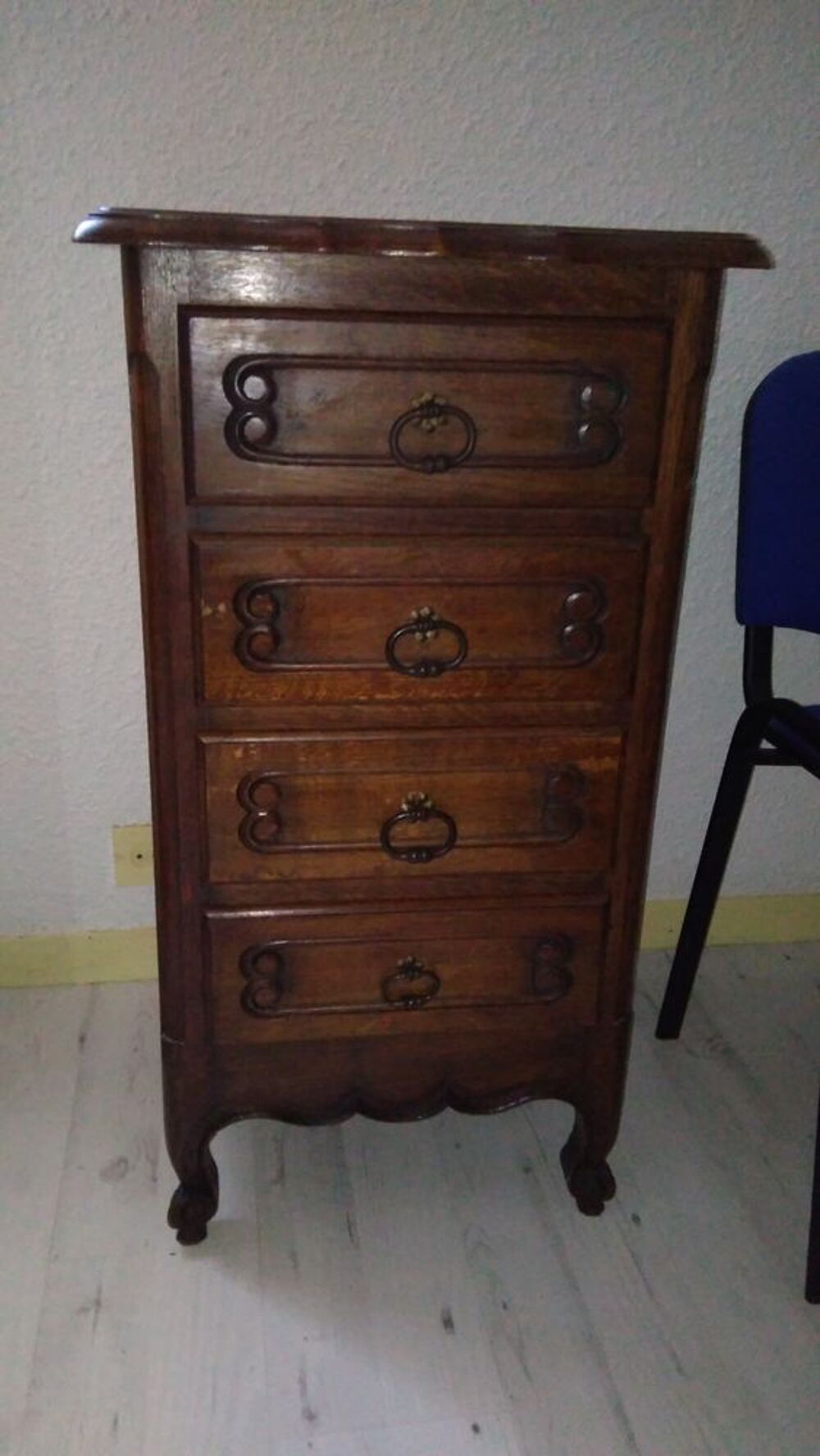 Meuble &agrave; tiroirs de rangement Meubles