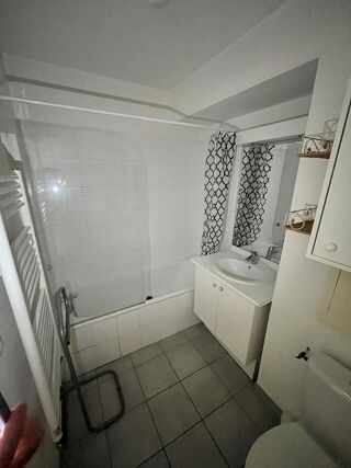  Appartement à louer 1 pièce 32 m²