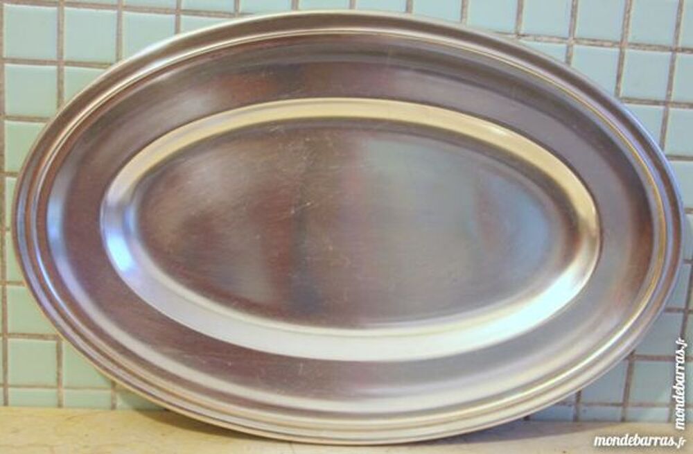 Plat m&eacute;tal argent 30 x 19 cm Cuisine