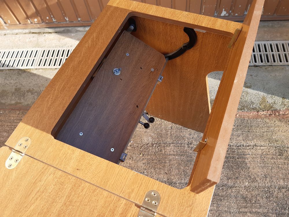 meuble pour machine &agrave; coudre Meubles