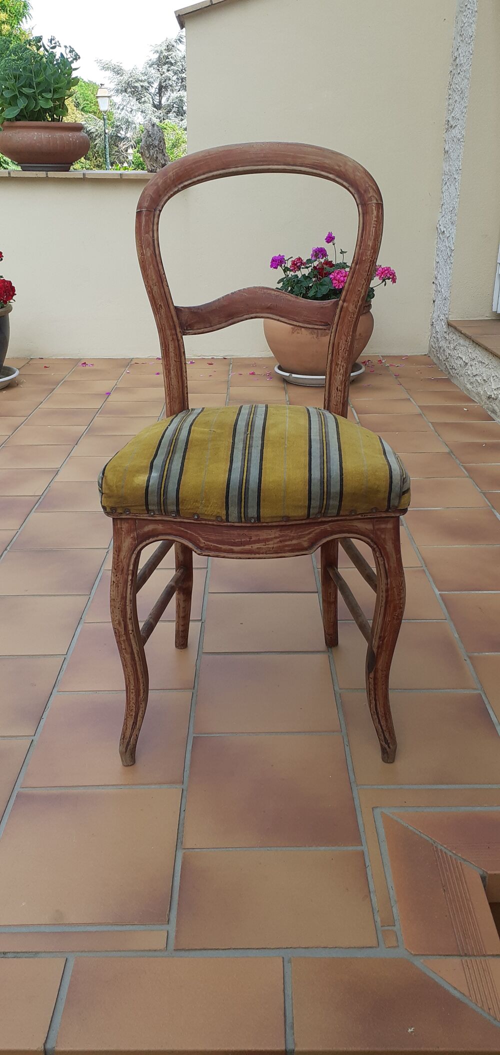 CHAISE ANCIENNE Meubles