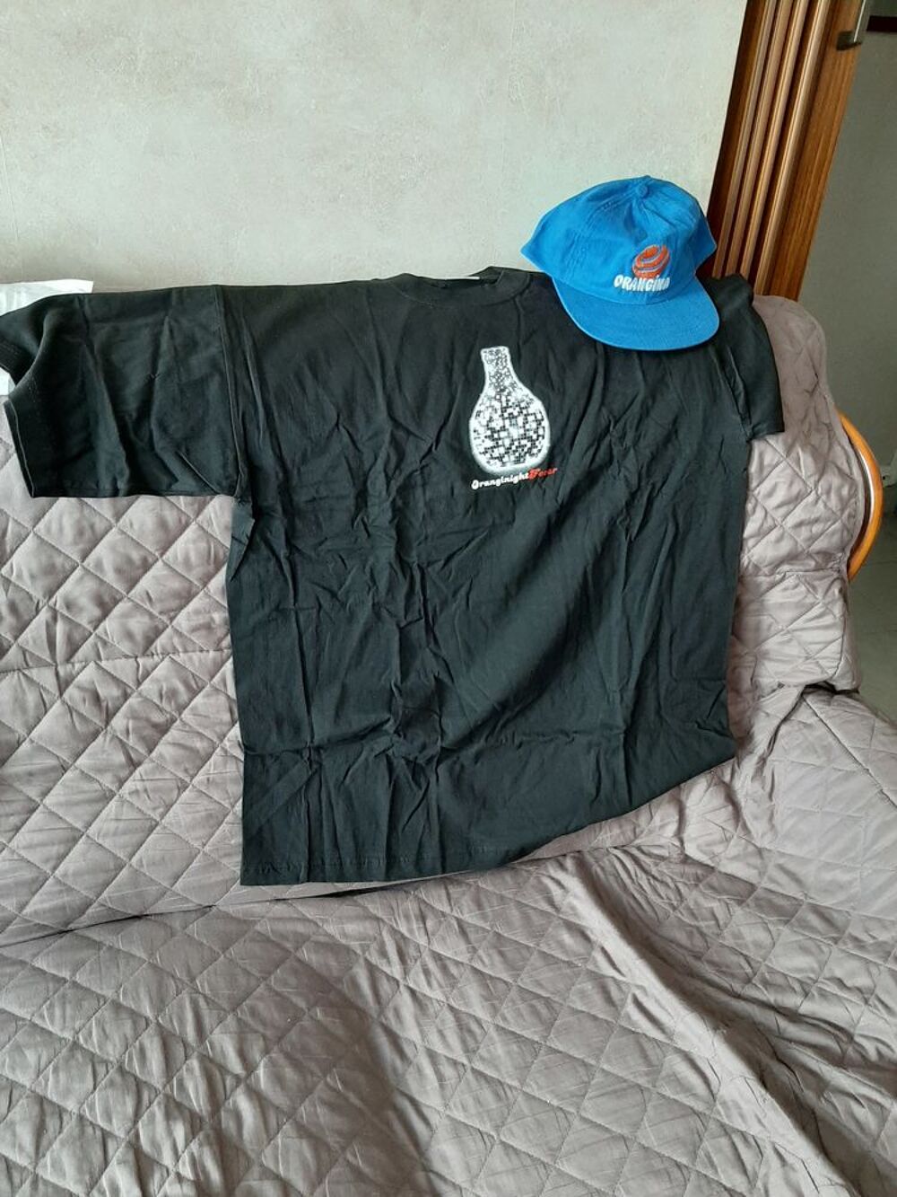 Tee_SHIRTS +CASQUETTES ORANGINA Vêtements