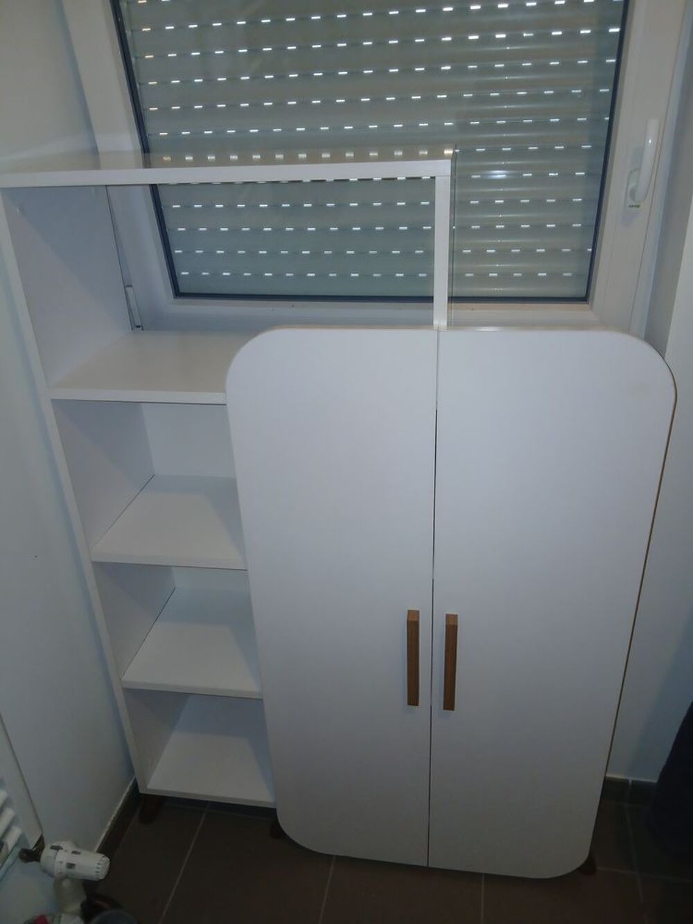 Meuble blanc tr&egrave;s bon &eacute;tat Meubles