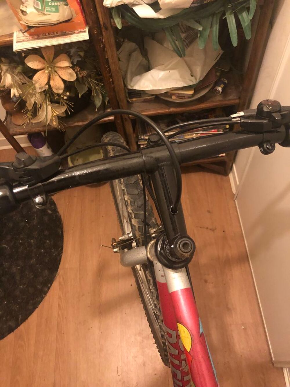 VTT Raleigh 3 plateaux 6 vitesses tr&egrave;s bon &eacute;tat g&eacute;n&eacute;ral Vélos