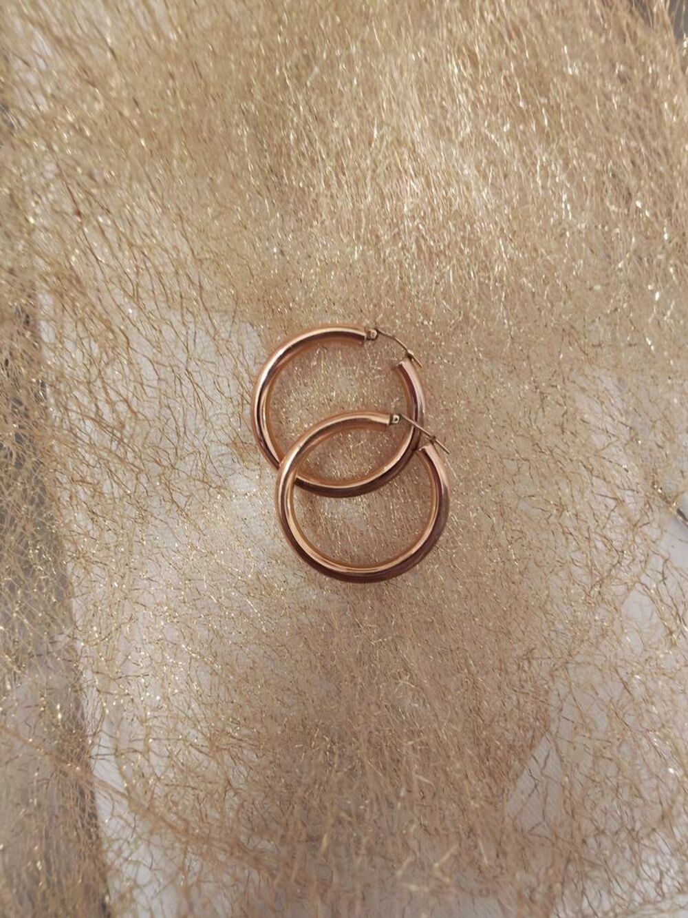 Cr&eacute;oles dor&eacute;es femme marque Agatha . Peu porte Bijoux et montres