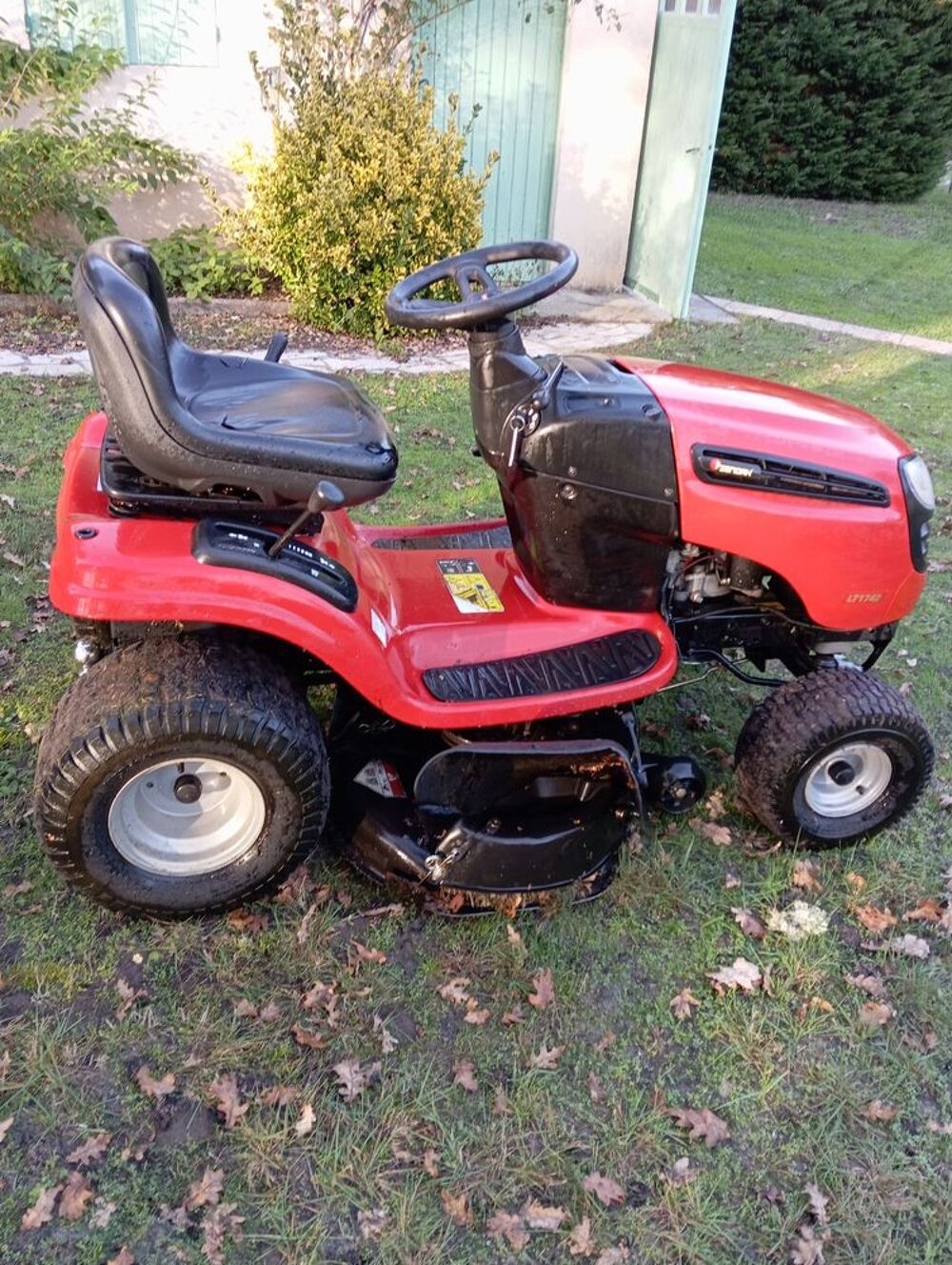 Tondeuse autoport&eacute;e Jardin