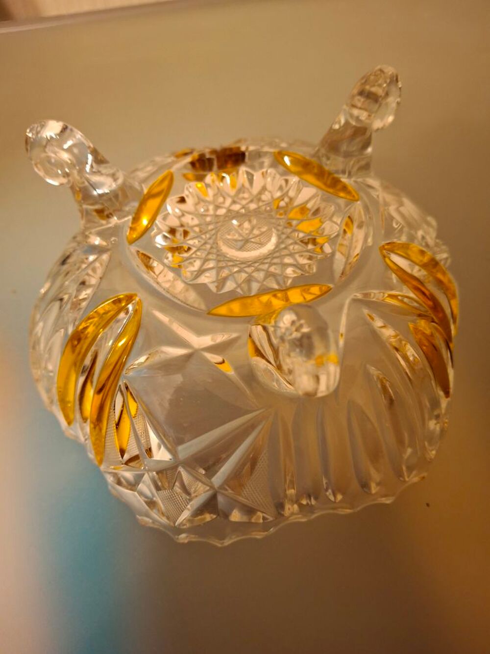 Bonbonni&egrave;re en cristal de boh&egrave;me Décoration