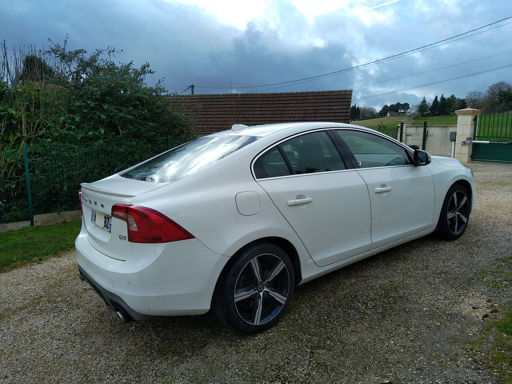 S60 D3 150 ch Stop&Start Geartronic 6 Kinetic 2018 occasion 37460 Genill&eacute;