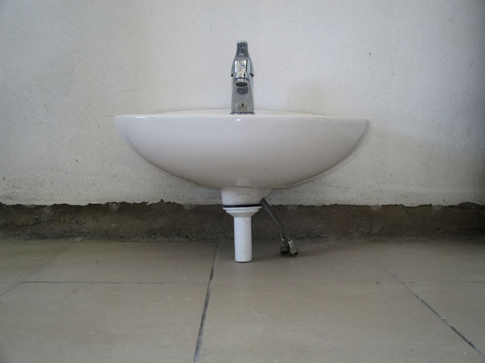 lavabo avec mitigeur Meubles