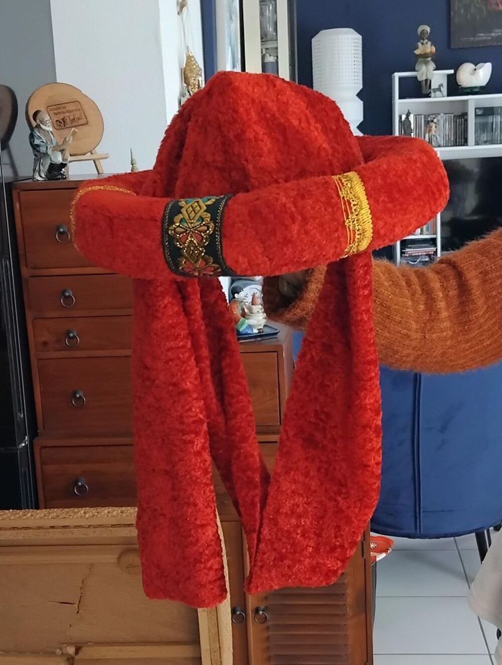 Robes, perruques, bijoux fantaisie et accessoires Vêtements